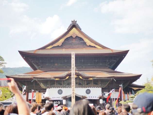 Zenkoji temple in nagano hakuba japan